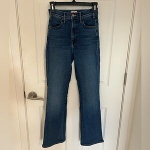 MOTHER “The Hustler Sneak” Size 25 Dark Blue, Slight Fade, Boot Cut Jeans